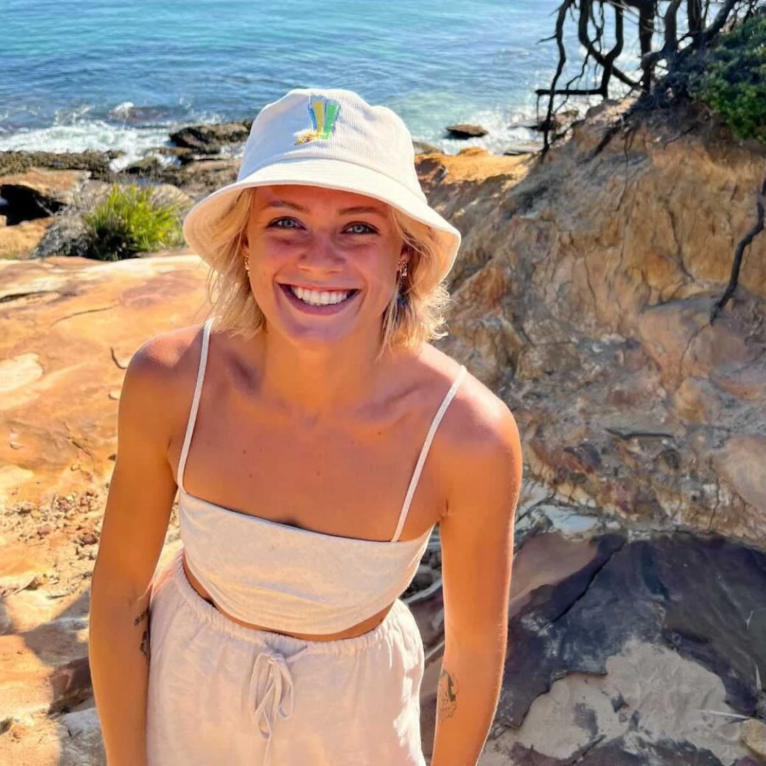 Icy Pole - Cream Corduroy Bucket Hat - Image 4